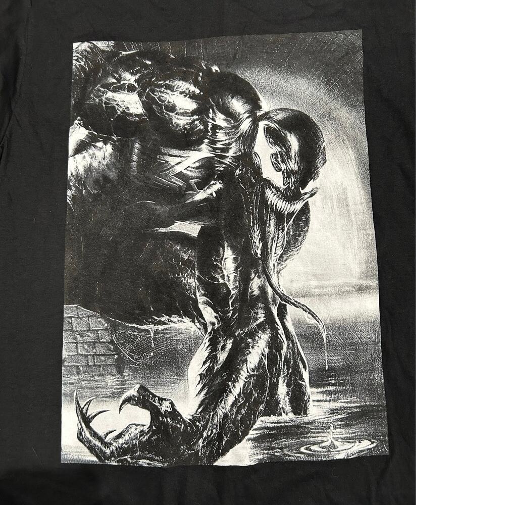 MARVEL Venom New Black SS Graphic Tee Size M